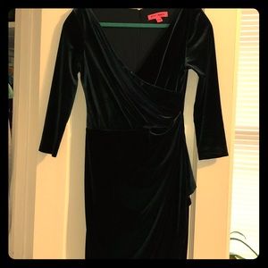 Emerald green velvet Betsey Johnson dress